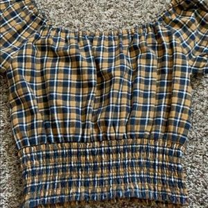 Medium checker print Aeropostale crop top